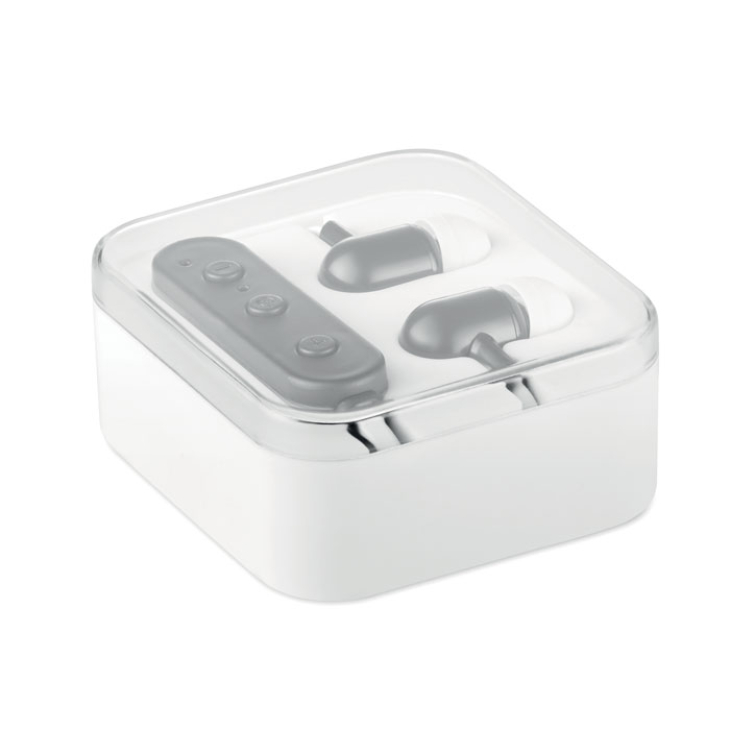 White - Item with multi-materials